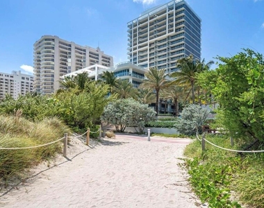 6799 Collins Ave - Photo Thumbnail 0