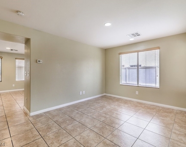 9074 Sosa Creek Avenue - Photo Thumbnail 9