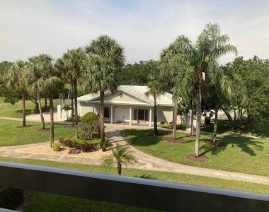 2761 Village Boulevard - Photo Thumbnail 16