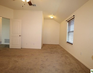 4506 Colonel Drive - Photo Thumbnail 6