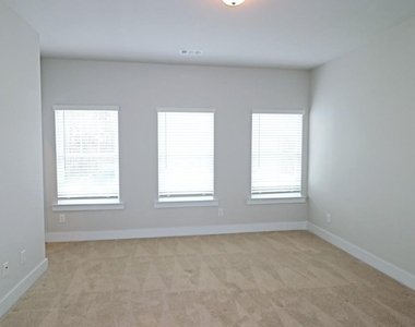 2163 Wiggins Walk - Photo Thumbnail 10