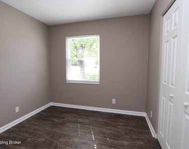 6810 Village Green Blvd - Photo Thumbnail 26