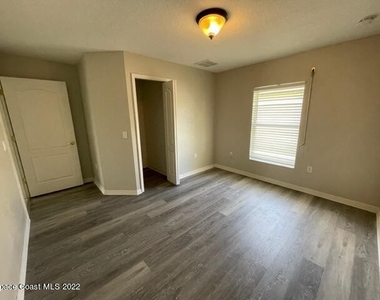 2036 Gloria Circle - Photo Thumbnail 24