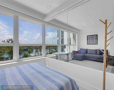 4925 Collins Ave - Photo Thumbnail 11