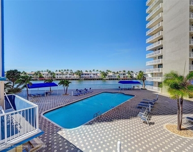 1500 S Ocean Dr - Photo Thumbnail 20