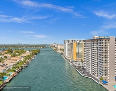 1500 S Ocean Dr - Photo Thumbnail 23