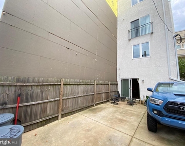 1824 Frankford Ave - Photo Thumbnail 6