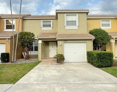 1365 Nw 154th Ln - Photo Thumbnail 0