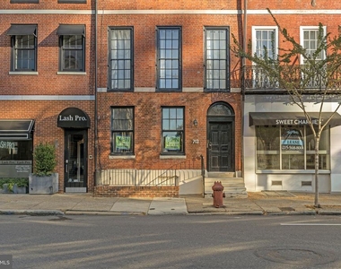 713 Walnut St - Photo Thumbnail 1