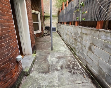 1213 Locust Street - Photo Thumbnail 22