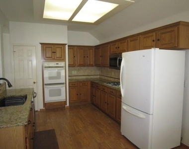 1471 Applewood Drive - Photo Thumbnail 21