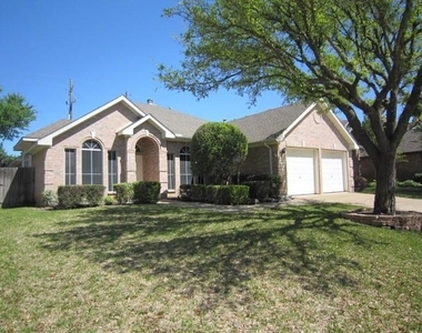 1471 Applewood Drive - Photo Thumbnail 0