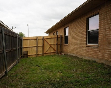 5920 Lovingham Court - Photo Thumbnail 15