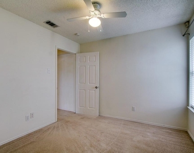 2104 Regency Drive - Photo Thumbnail 25