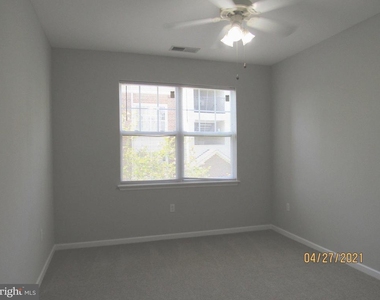 12925 Centre Park Cir - Photo Thumbnail 18