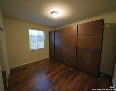 2525 Hemingway Trail - Photo Thumbnail 35