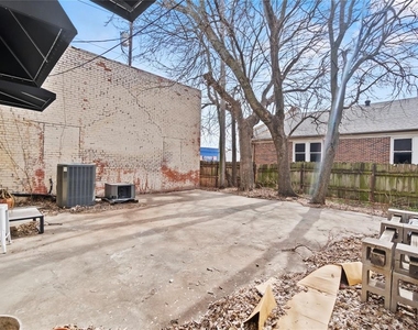 214 E Chambers Street - Photo Thumbnail 18