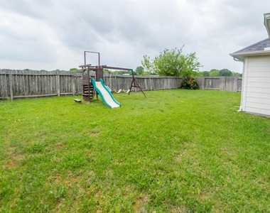 2834 Sage Bluff Avenue - Photo Thumbnail 36