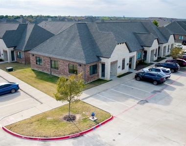 4425 Plano Parkway - Photo Thumbnail 17