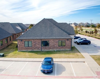 4425 Plano Parkway - Photo Thumbnail 18