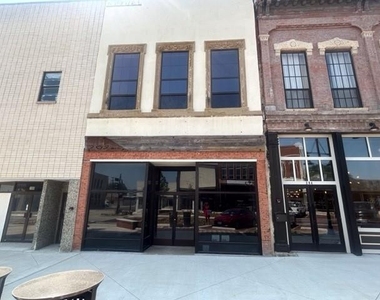 202 W Main Street - Photo Thumbnail 1