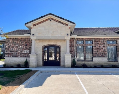 3418 N Tarrant Parkway - Photo Thumbnail 2