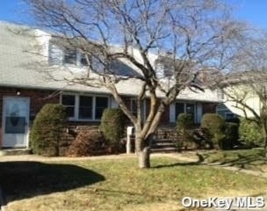 234 Doris Avenue - Photo Thumbnail 0