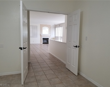 9420 San Laguna Court - Photo Thumbnail 20