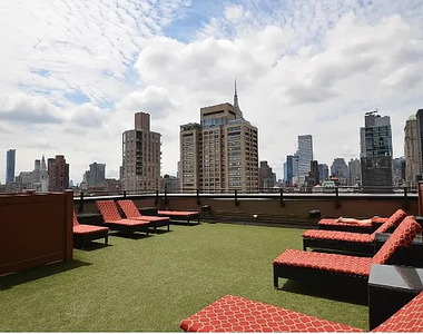 East 39th Street - Photo Thumbnail 5