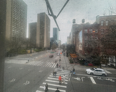 482 West Broadway - Photo Thumbnail 5