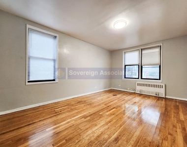 210 West 251st Street - Photo Thumbnail 2