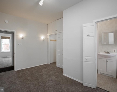 4121 Lauriston St - Photo Thumbnail 21