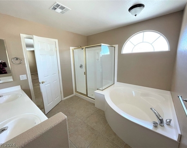 10595 Salmon Leap Street - Photo Thumbnail 30