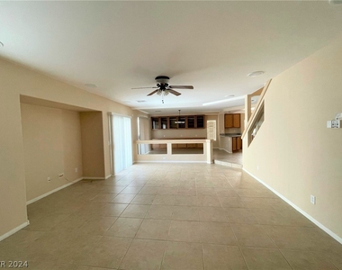 10595 Salmon Leap Street - Photo Thumbnail 18