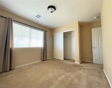 10595 Salmon Leap Street - Photo Thumbnail 35