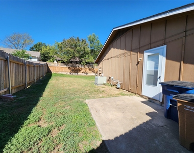 6706 Lunar Dr - Photo Thumbnail 16