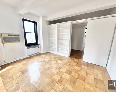 East 38 Street - Photo Thumbnail 3