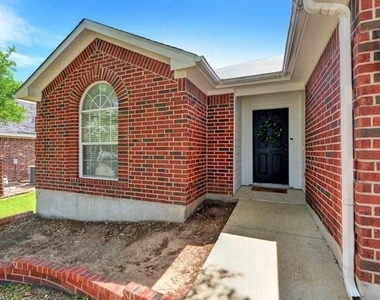 1209 Glendalough Dr - Photo Thumbnail 9