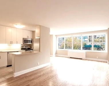 East 32 Street - Photo Thumbnail 1