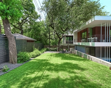 3601 Bridle Path - Photo Thumbnail 21