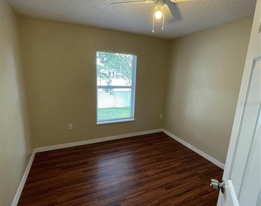 3216 Tealwood Terrace - Photo Thumbnail 9