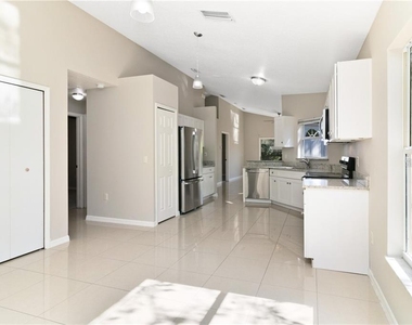 613 Cypress Avenue - Photo Thumbnail 5