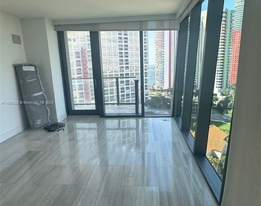 1451 Brickell Ave - Photo Thumbnail 6