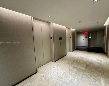 1451 Brickell Ave - Photo Thumbnail 24