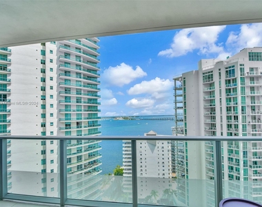 1300 Brickell Bay Dr - Photo Thumbnail 12