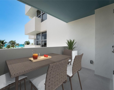 2899 Collins Ave - Photo Thumbnail 7