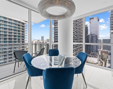 1080 Brickell Ave - Photo Thumbnail 4