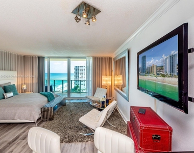 2501 S Ocean Dr - Photo Thumbnail 12