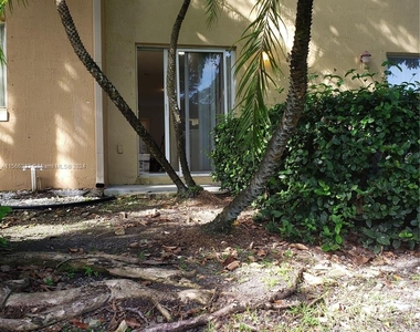 7940 Nw 6th St - Photo Thumbnail 10