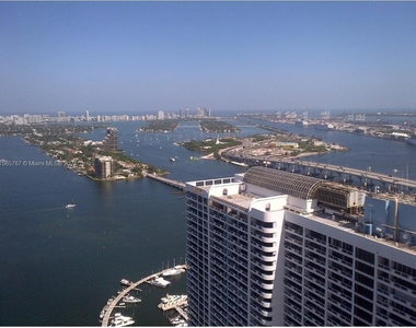 1750 N Bayshore Dr - Photo Thumbnail 29